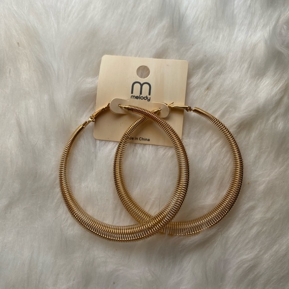 Hoop earrings - Picture 4 of 4